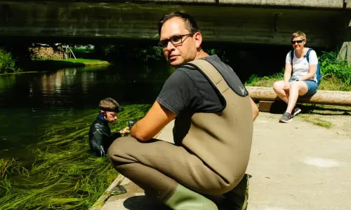 Ringjäger bei der Suche in der Pegnitz - Spiegel Artikel