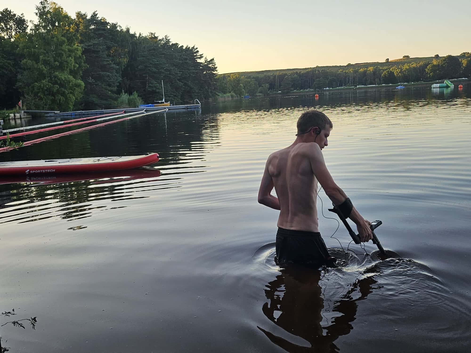 Schmuck verloren – Goldring im Wasser gefunden