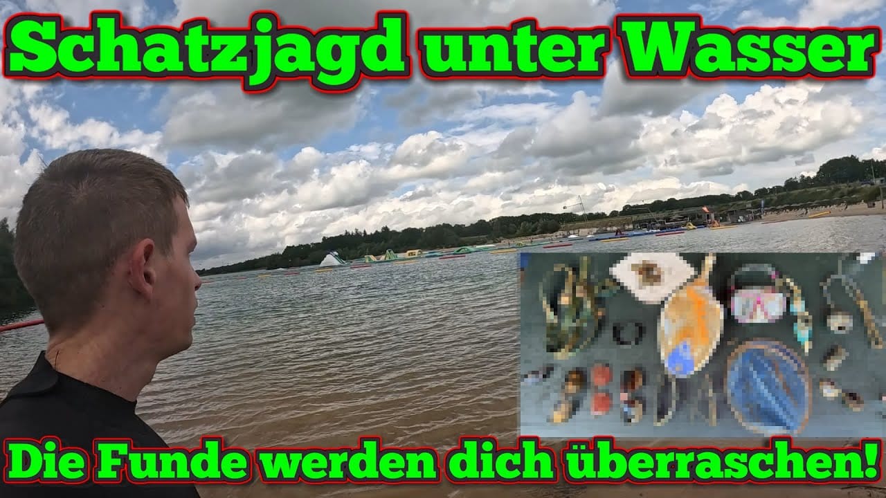 Eine Person blickt auf einen See mit schwimmenden Strukturen. Inset zeigt Objekte wie ein Handy im Wasser verloren. Der deutsche Text lautet: Schatzjagd unter Wasser. Die Funde werden dich überraschen!.